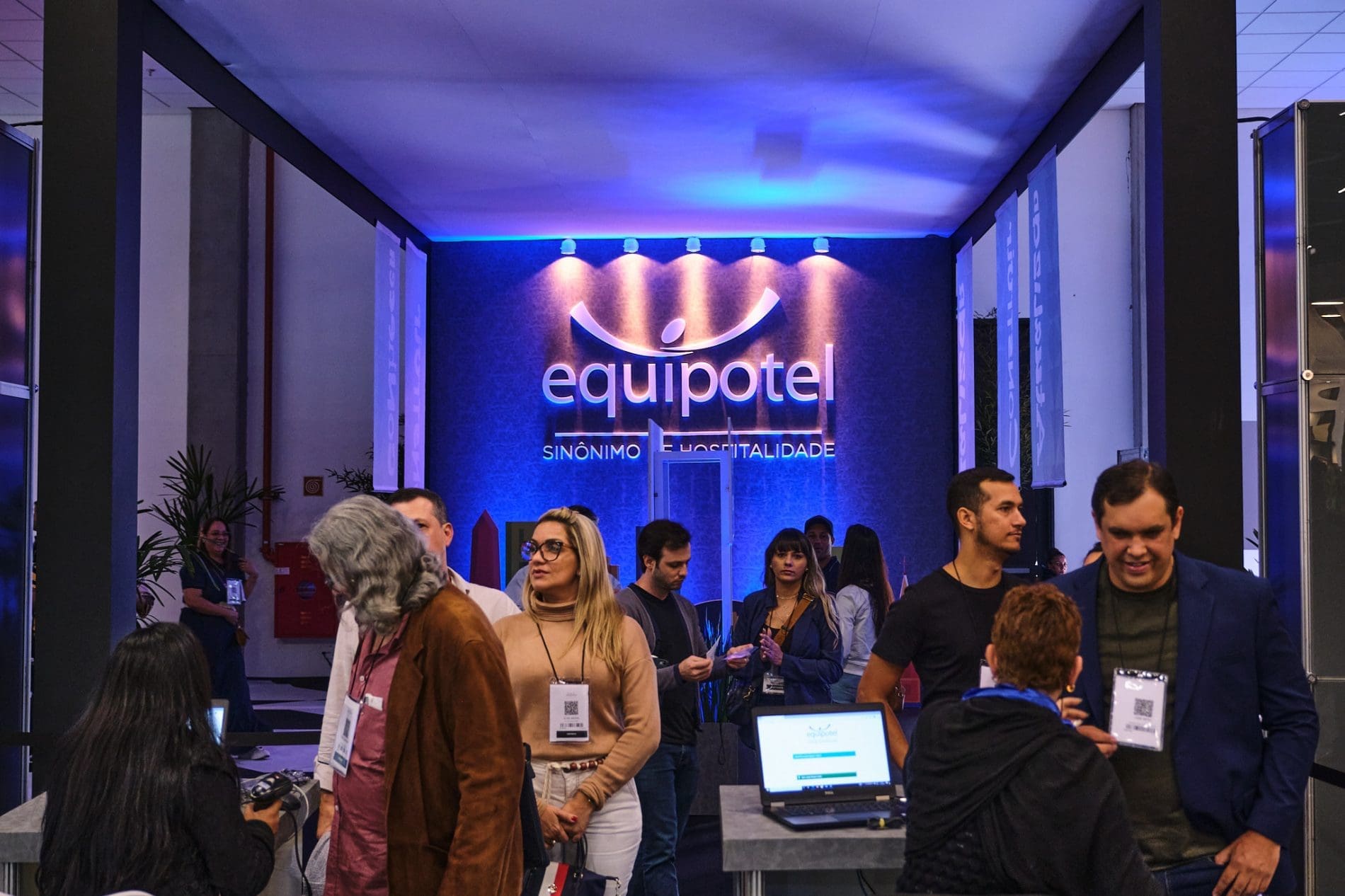 Equipotel Equipotel