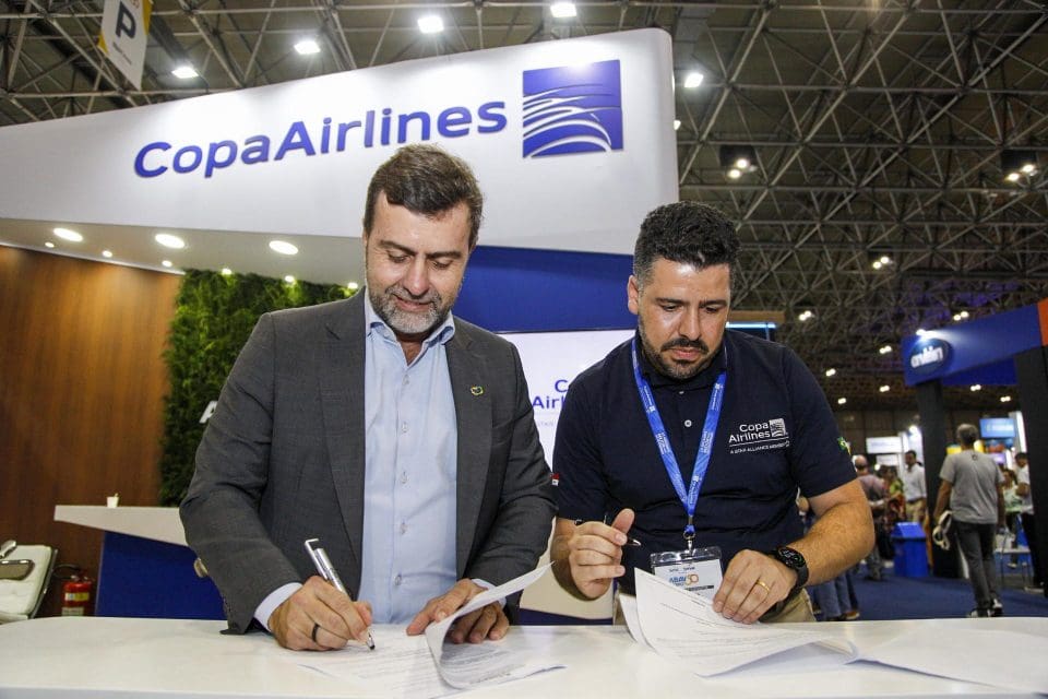 Marcelo Freixo, Presidente da Embratur e Raphael de Lucca, Country Manager da Copa Airlines no Brasil Marcelo Freixo, Presidente da Embratur e Raphael de Lucca, Country Manager da Copa Airlines no Brasil