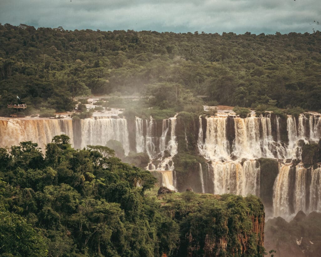Creditos-fotografia-Nilmar-Fernando-FotoEquipeCataratas-2-1024x819 Parque Nacional do Iguaçu