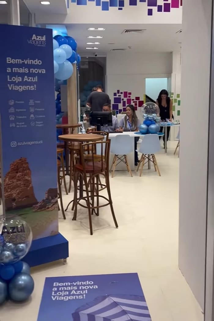 Azul chega á 70 lojas inauguradas: Entrada da nova loja da Azul Viagens em Uberlândia