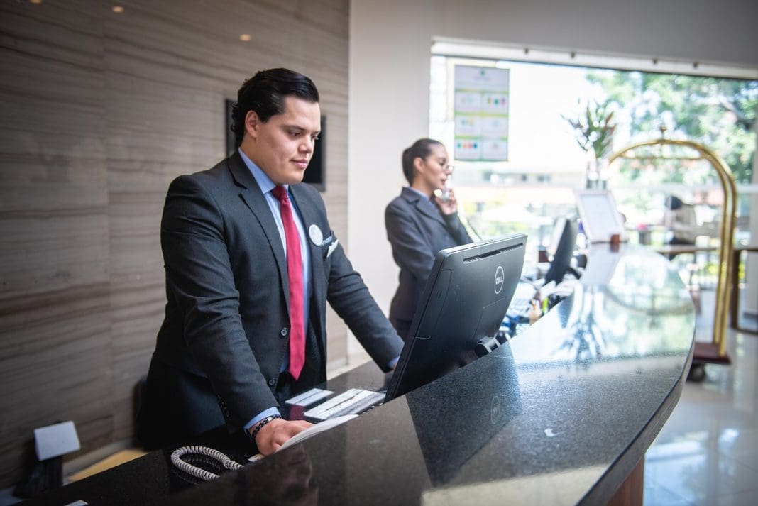 ABIH-SP apresenta balanço da hotelaria paulista em 2023 Armadilhas em hospedagens: especialista faz alerta essencial