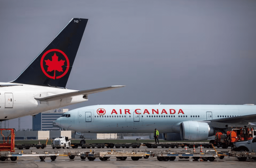 Aeronaves da Air Canada (Foto: Carlos Osorio / Reuters)