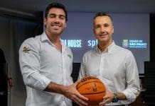 Gustavo Pires, presidente da SPTuris, e Rodrigo Vicentini, head da NBA Brasil