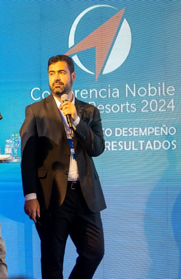 Conferencia Nobile Pezzino Renato Pezzino