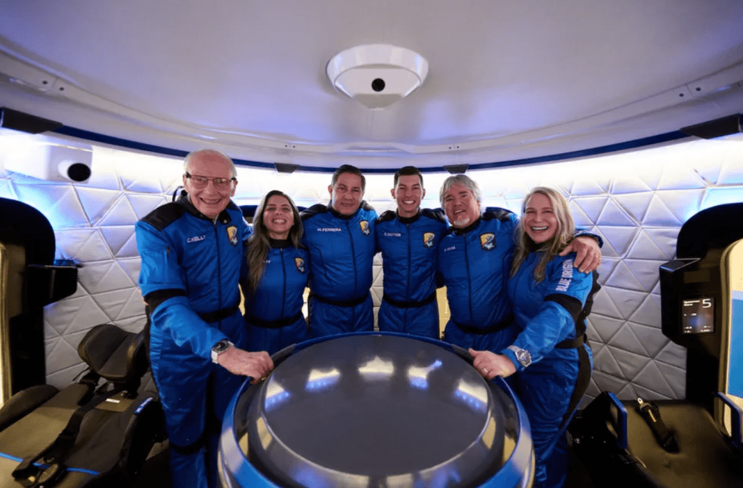 Tripulantes em voo espacial da Blue Orign Tripulantes em voo espacial da Blue Origin (Foto: DIvulgação)