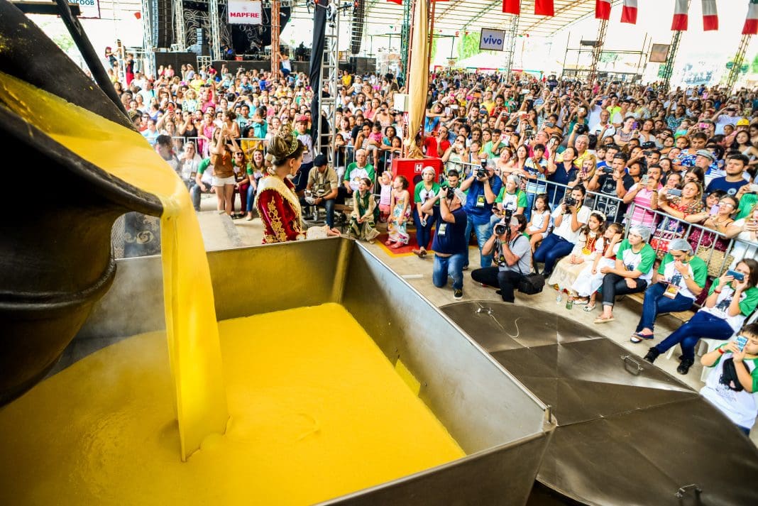Festa tradicional na região, Tombo da Polenta atrai famílias há 46 anos - Crédito - Gabriel Lordello Festa tradicional na região, Tombo da Polenta atrai famílias há 46 anos - Montanhas Capixabas - Crédito - Gabriel Lordello