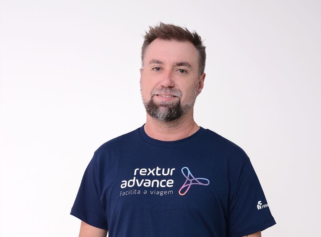 Fabricio-Oyarzabal Fabrício Oyarzabal Fensterseifer retorna à Rextur Advance como Supervisor Comercial, trazendo mais de 20 anos de experiência no setor de turismo (Foto: Divulgação)