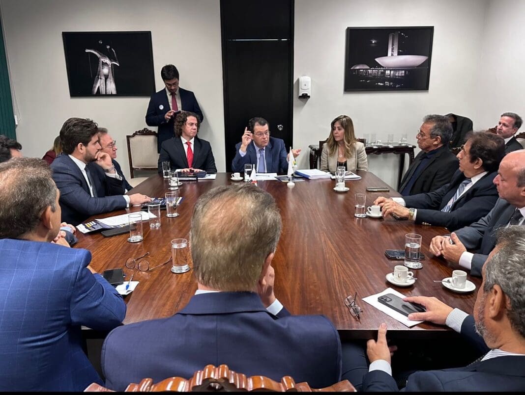 Reunião senador Eduardo Braga, Relator Reforma Tributária (Foto: Divulgação)