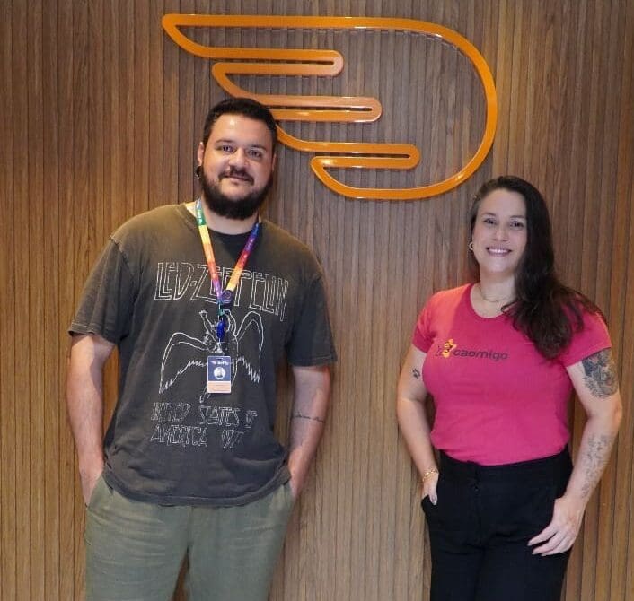Tiago Favari (BeFly) e Sharlene Irente (Cãomigo) - Foto: divulgação