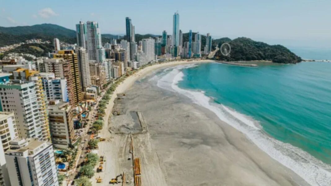 Balneário Camburiú visto de cima (Foto: DIvulgação/Prefeitura de BC)