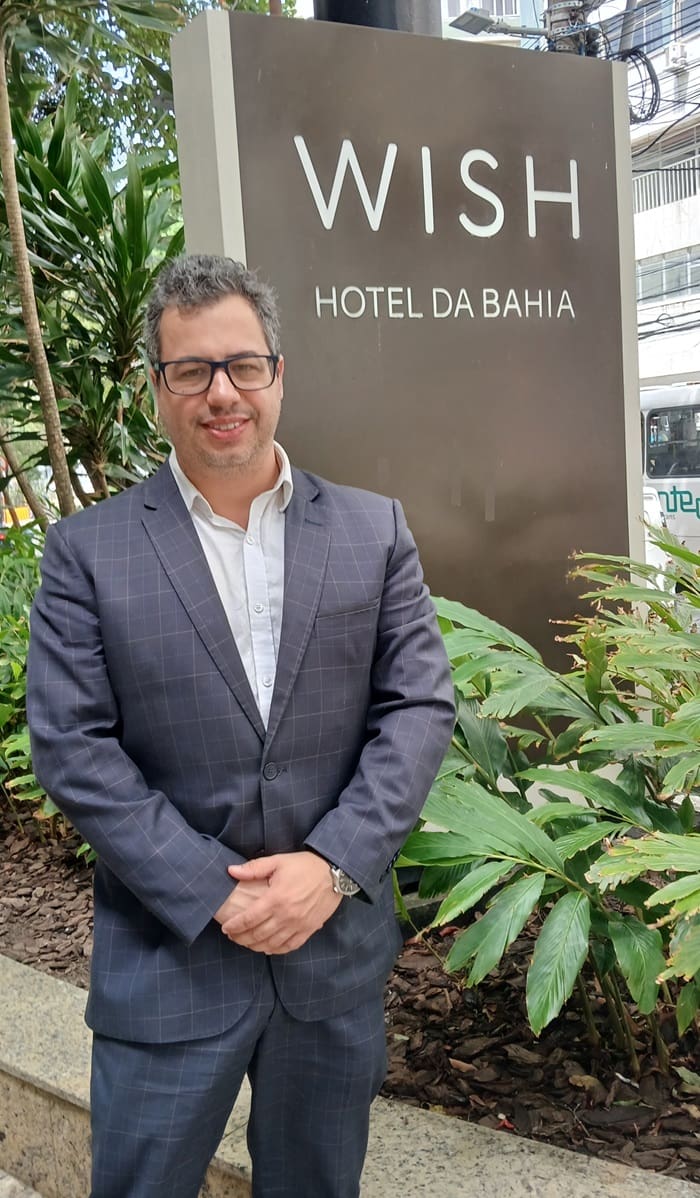 Henrique Pena chamada Wish Hotel da Bahia