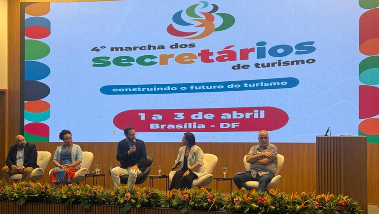 Marcha dos secretários: Ministério do Turismo e Universidade do Estado do Amazonas lançam livro sobre acessibilidade no setor - Foto: Livia Albernaz / Assessoria de Comunicação do MTur Marcha dos secretários: Ministério do Turismo e Universidade do Estado do Amazonas lançam livro sobre acessibilidade no setor - Foto: Livia Albernaz / Assessoria de Comunicação do MTur