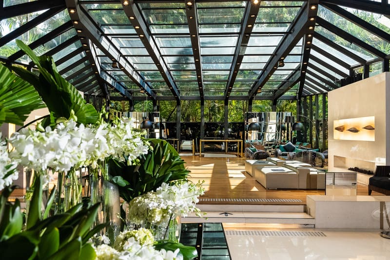 handler (28) Lobby do hotel - Foto: Fred Kendi