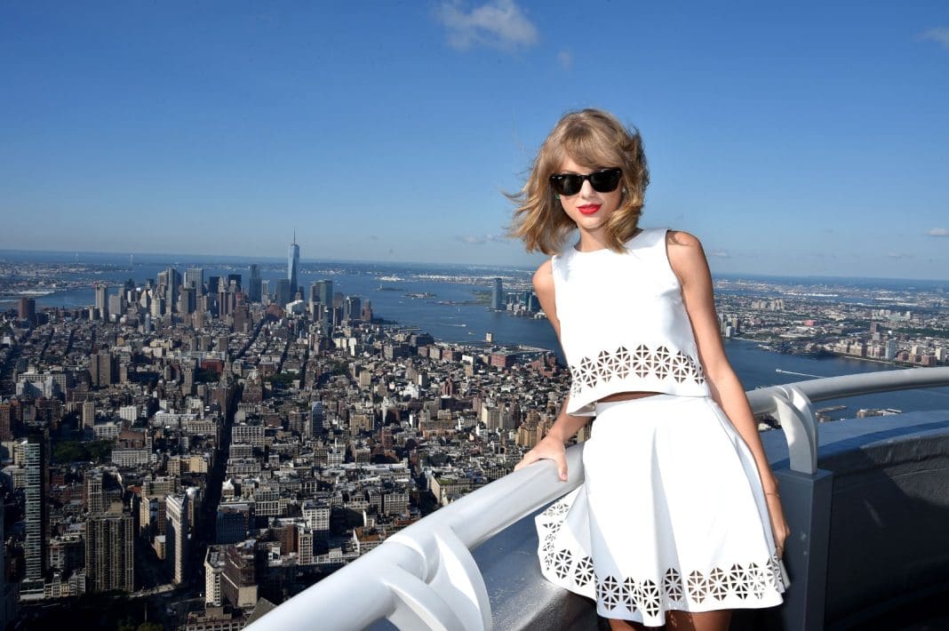 Dia em que a Taylor Swift visitou o Empire State Building e anunciou seu álbum 1989 - Foto Reprodução Site Empire State Building