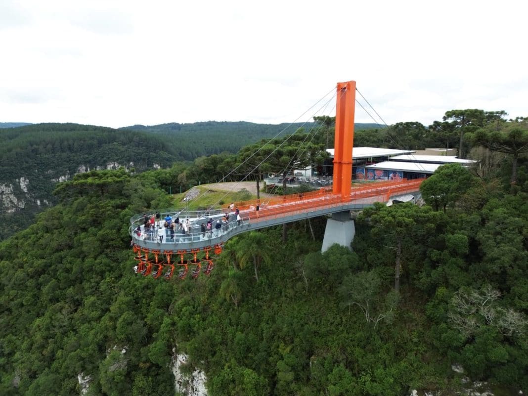 Papais não pagam ingresso no Dia dos Pais no Skyglass Canela - Foto: Felipe Mazurana/Divulgação