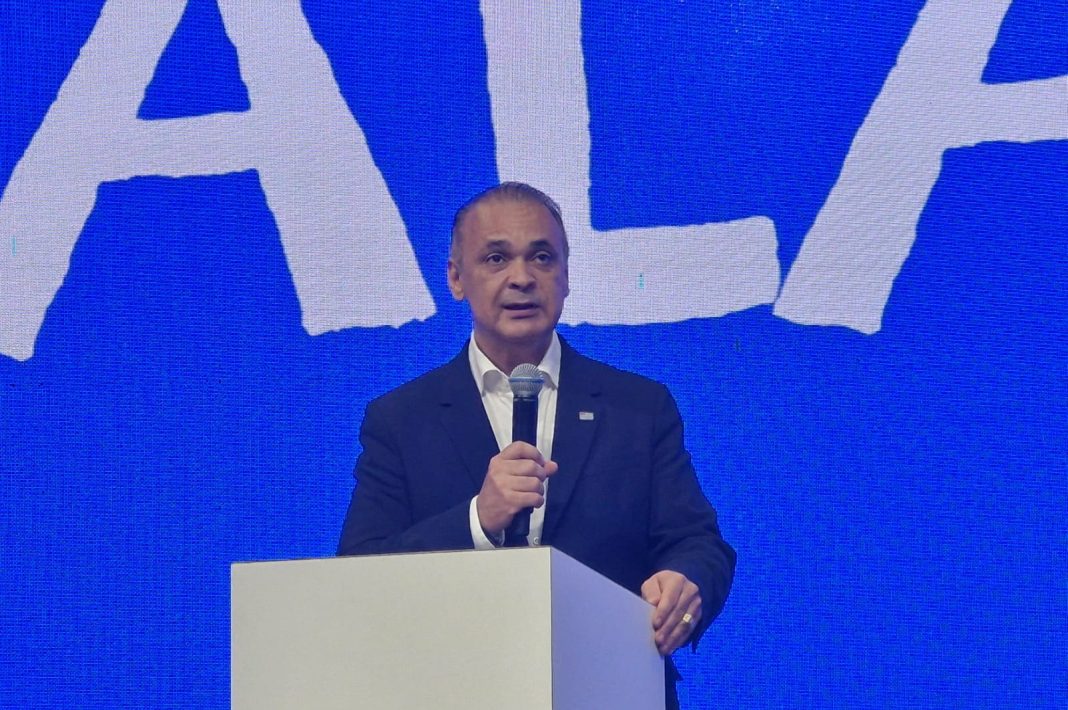 O secretário de Turismo de São Paulo, Roberto de Lucena, ressalta a honra de sediar o Salão Nacional do Turismo - Foto: Bruno Almeida / DT