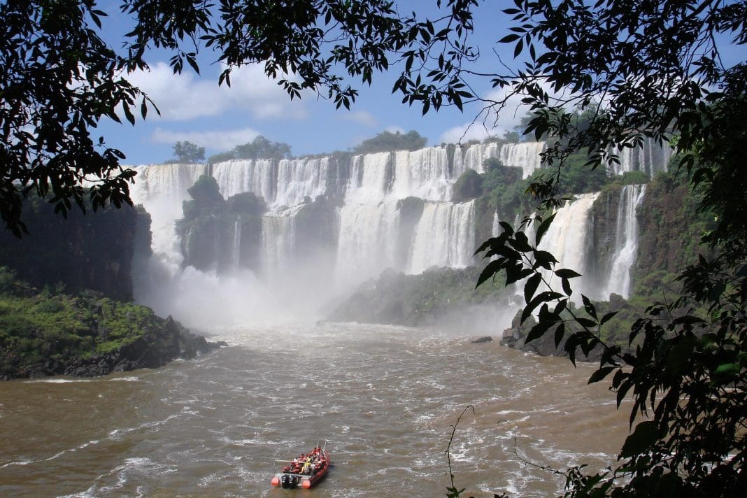 Cataratas do Iguaçu atraem mais de 1,1 milhão de visitantes em 2025 - Foto: Pixabay Cataratas do Iguaçu atraem mais de 1,1 milhão de visitantes em 2025 - Foto: Pixabay