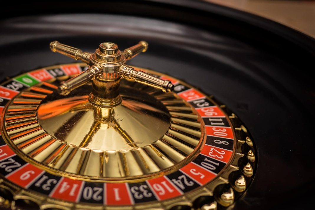 Se aprovada, lei que regulariza cassinos vai permitir investimentos de US$ 70 bilhões no Brasil - Foto: Pixabay Se aprovada, lei que regulariza cassinos vai permitir investimentos de US$ 70 bilhões no Brasil - Foto: Pixabay