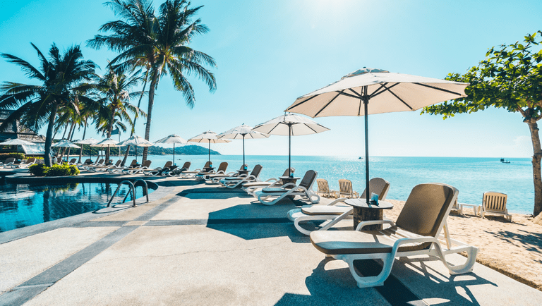 Crescimento do turismo impulsiona a taxa de ocupação dos resorts brasileiros no segundo trimestre, com destaque para destinos de praia - Foto: Freepik