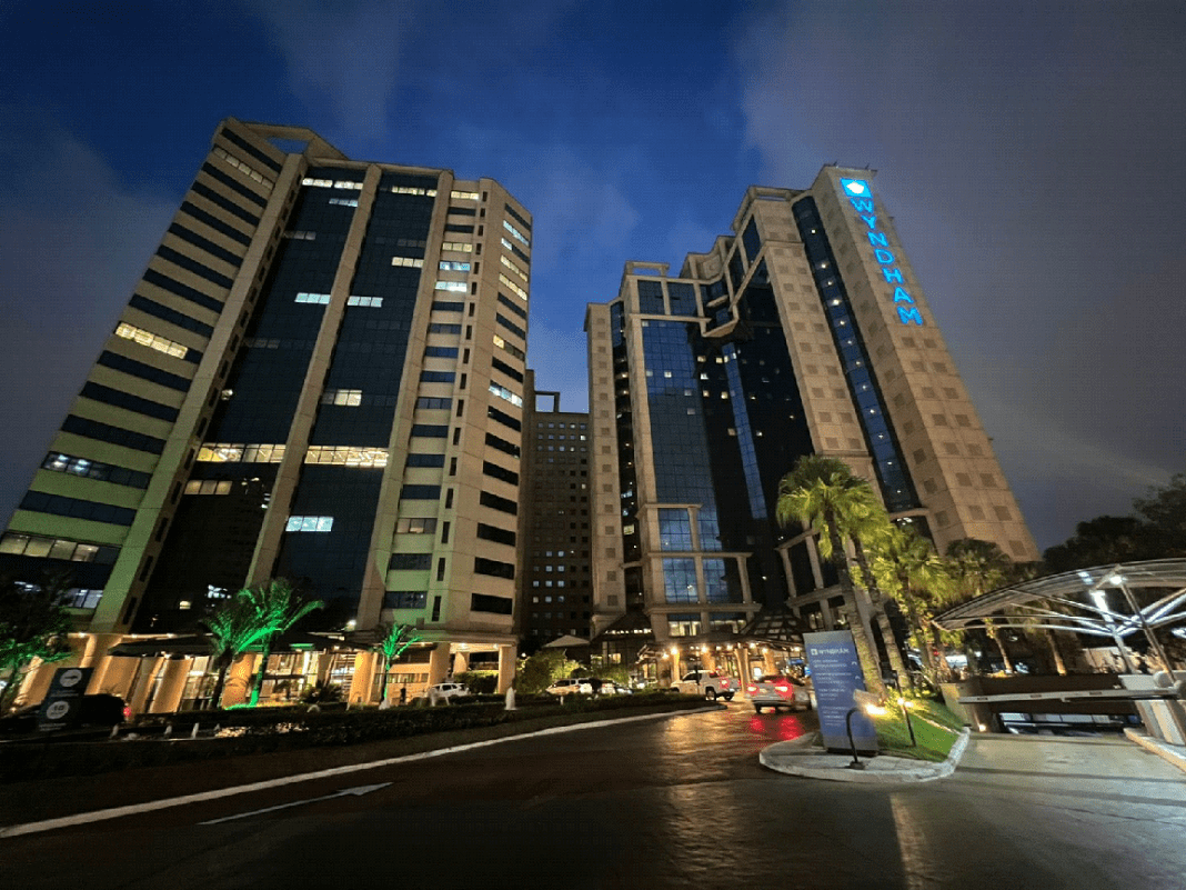 Um dos destaque é o Wyndham São Paulo Ibirapuera Convention Plaza - Trul Hotéis