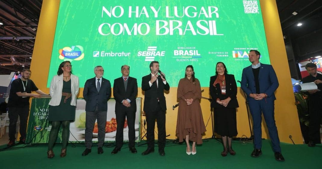 Na FIT, Embratur e Sebrae lançam campanha para América Latina com brasileiros como protagonistas - Foto: divulgação Na FIT, Embratur e Sebrae lançam campanha para América Latina com brasileiros como protagonistas - Foto: divulgação