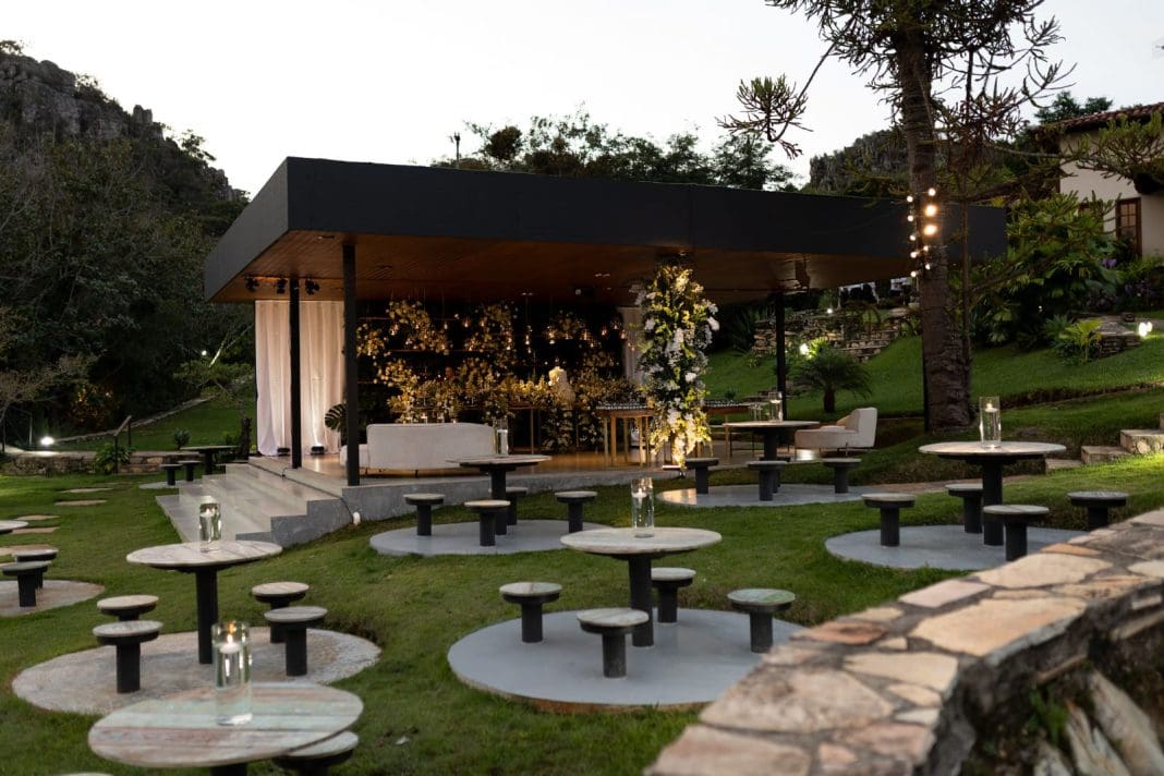 A Vila da Serra integra natureza e charme colonial, criando o cenário ideal para casamentos personalizados - Crédito: divulgação