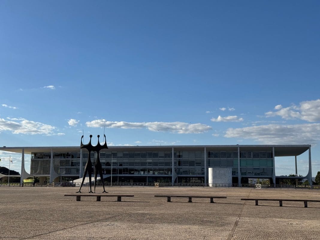 Palácio do Planalto , praça dos Três Poderes - Brasília ( foto Simone Barros)