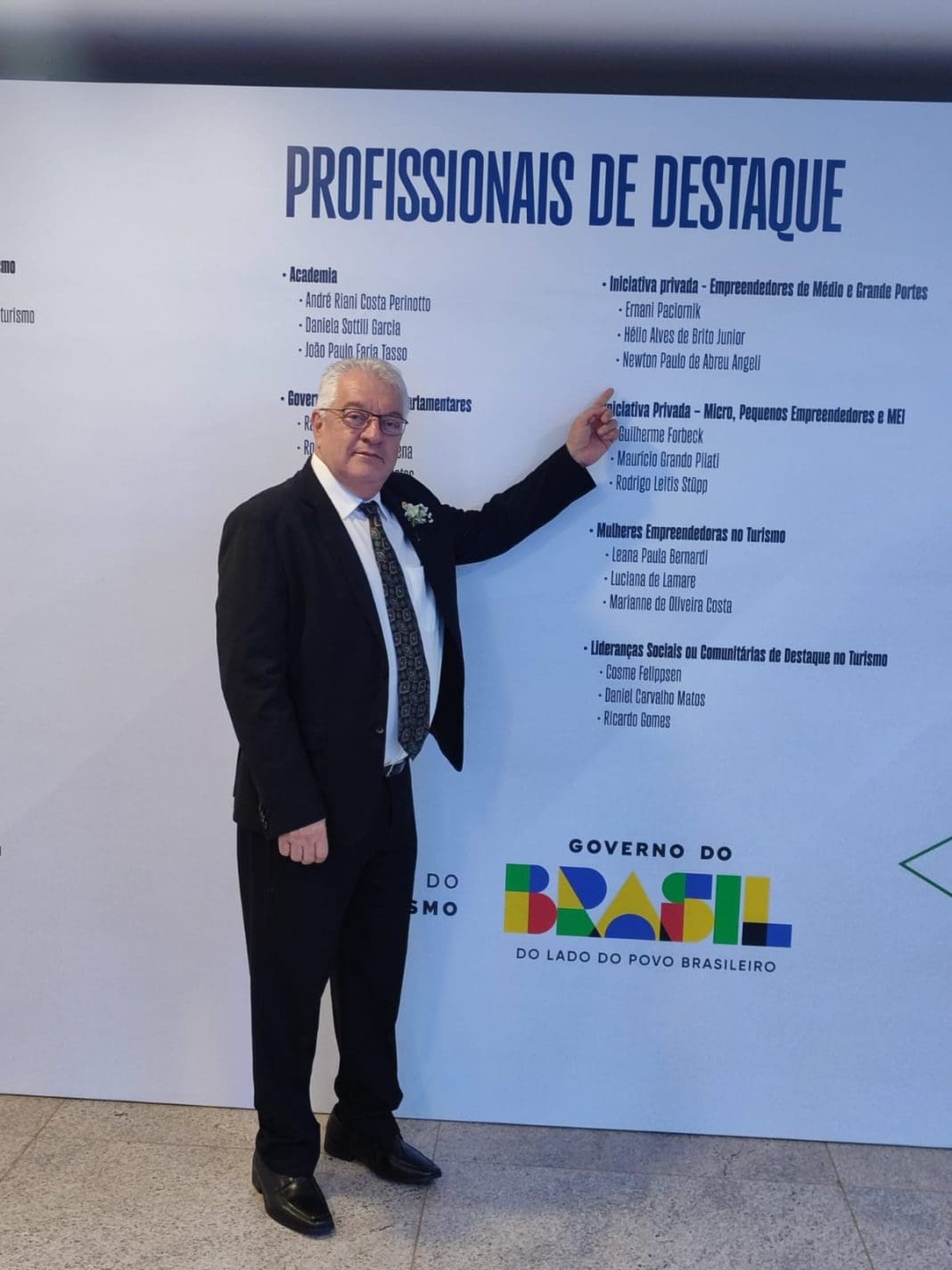 PauloAngeli-PremioTurismo Paulo Angeli celebra o reconhecimento nacional no Prêmio Nacional do Turismo, reforçando o protagonismo do FIT Cataratas no calendário do setor - Crédito: divulgação