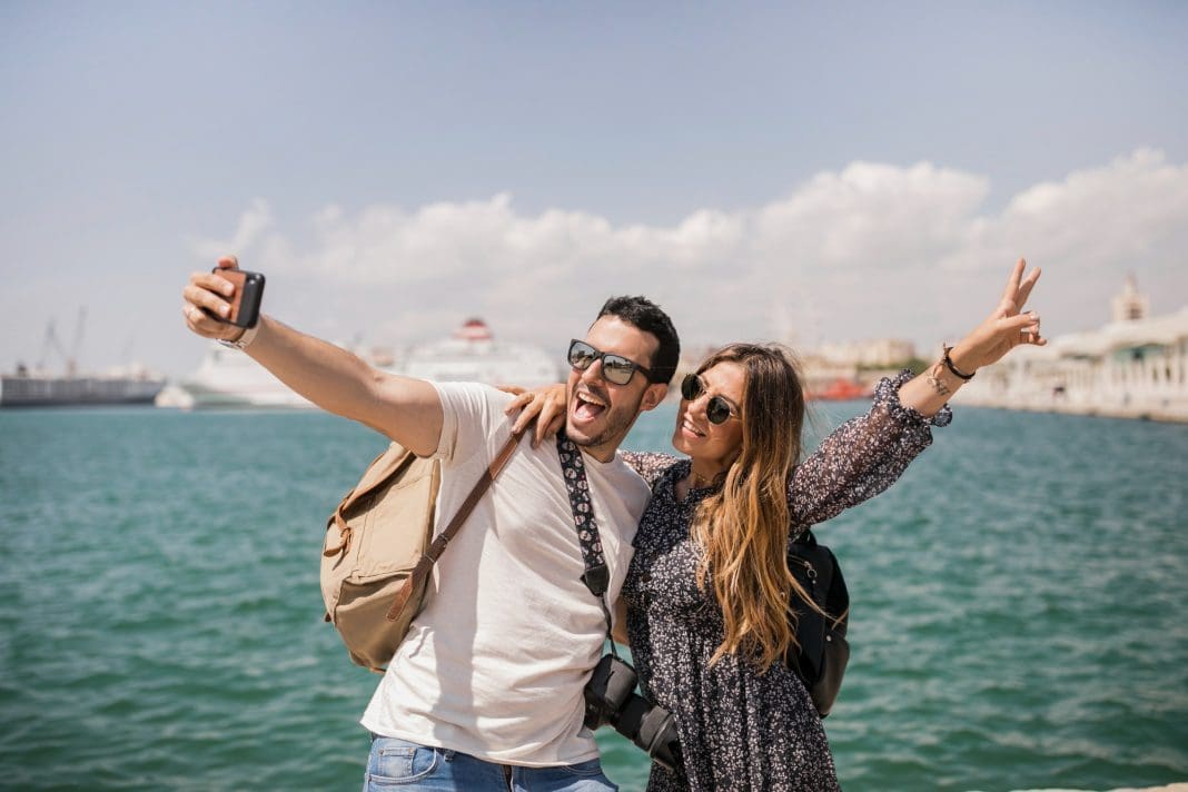 2147841599 Brasil alcança recorde histórico em 2025 e recebe 9,2 milhões de turistas internacionais, maior volume já registrado no país - Crédito: Freepik