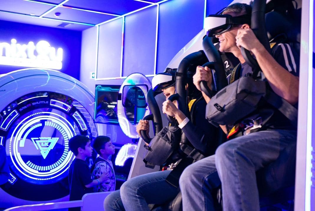 WhatsApp Image 2026-01-05 at 17.55.11 Hopi Hari amplia seu portfólio de atrações com a chegada de uma área dedicada à realidade virtual, em parceria com a Mixtou Experience, com estreia prevista para janeiro de 2026 - Foto: divulgação