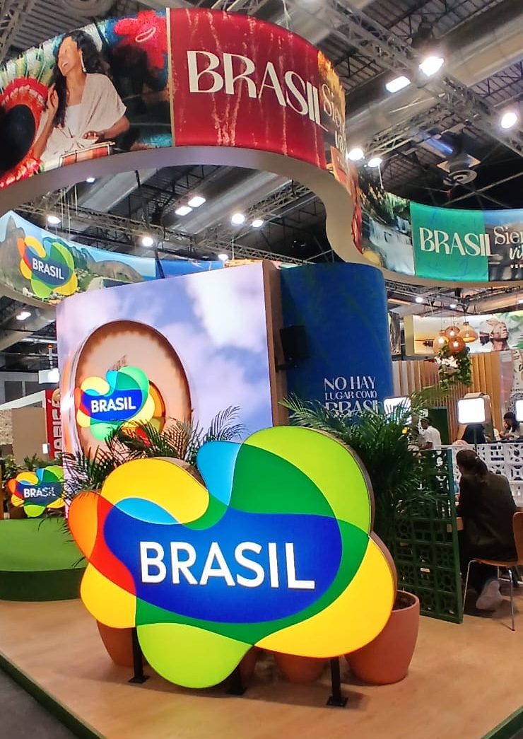 Estande do Brasil na FITUR 2026, em Madri, reúne ações de promoção turística e reforça a estratégia internacional do destino. - Crédito: Paulo Atizingen / Diário do Turismo