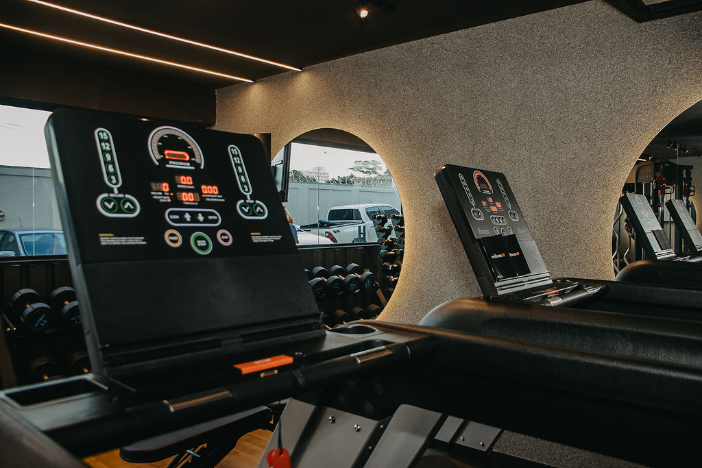 Espaço fitness do Blue Tree Towers Jaguariúna reúne equipamentos de musculação e aparelhos para treino cardiovascular — Crédito: Divulgação / Ildo Neto