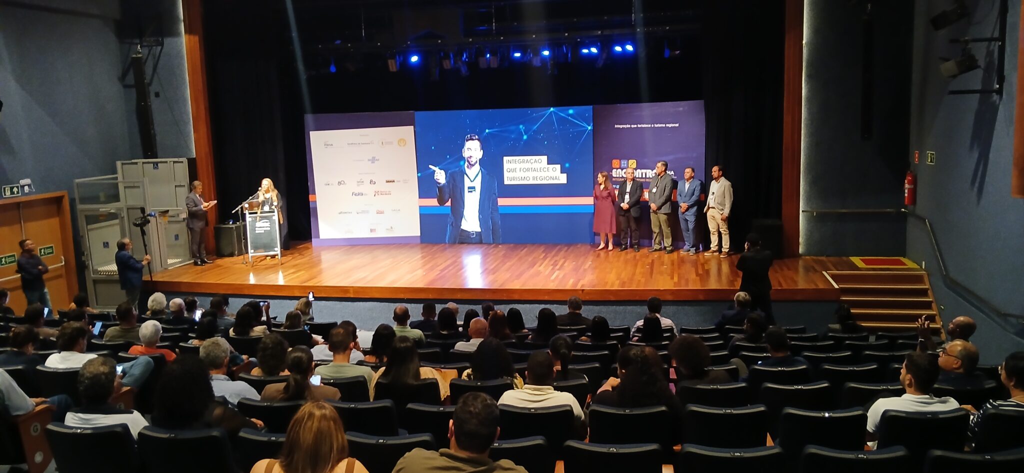 O II Encontro Baiano da FBHA reúne lideranças do setor de turismo e hospitalidade para discutir desenvolvimento econômico e integração regional.Crédito: Paulo Atzingen / DT