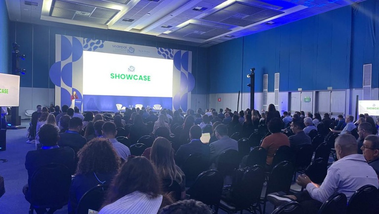 As ações do Ministério foram apresentadas pela diretora do Departamento de Investimentos, Crédito, Parcerias e Concessões no Turismo, Viviane de Faria / FOTO: Divulgação/Ministério do Turismo