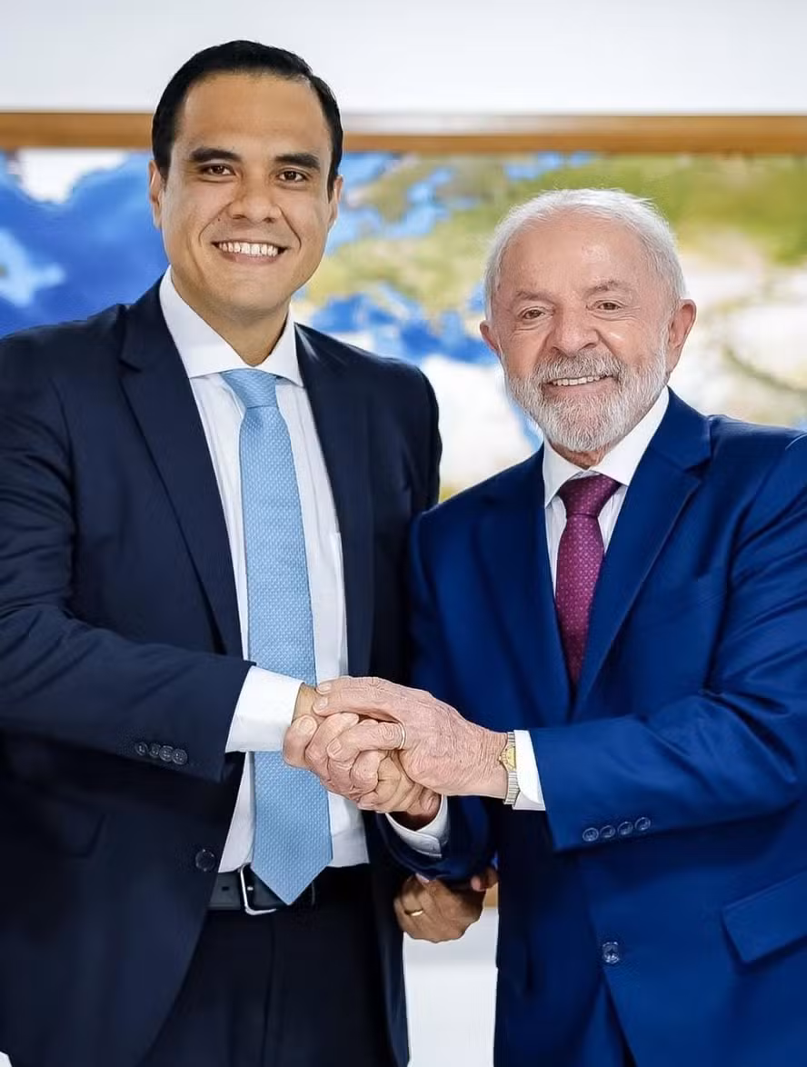 O ministro do Turismo, Gustavo Feliciano, ao lado do presidente Luiz Inácio Lula da Silva durante agenda oficial em Brasília. - Crédito: Ricardo Stuckert / PR