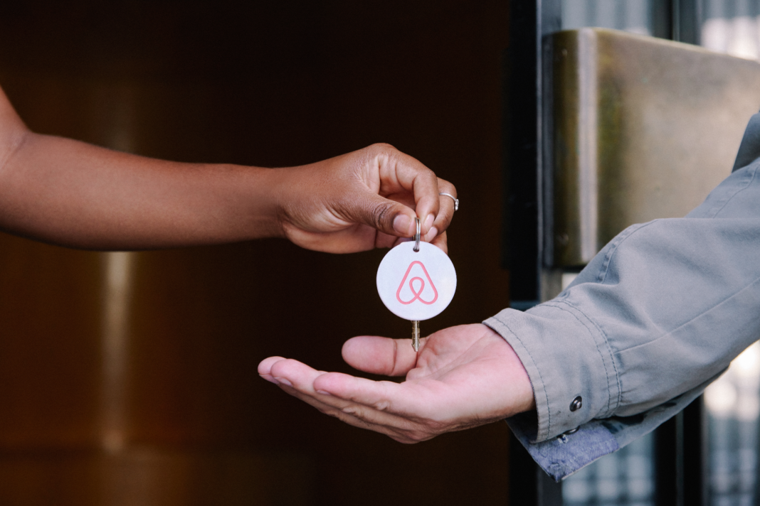 Airbnb movimentou R$ 113 bilhões na economia brasileira em 2025, aponta estudo da FGV - Crédito: divulgação Airbnb movimentou R$ 113 bilhões na economia brasileira em 2025, aponta estudo da FGV - Crédito: divulgação