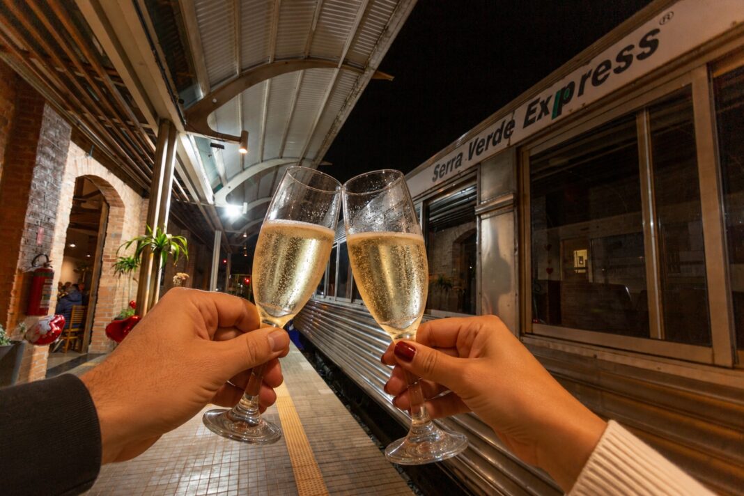 Trem da República oferece experiência completa para o Dia dos Namorados com o Expresso Noturno - Crédito: divulgação