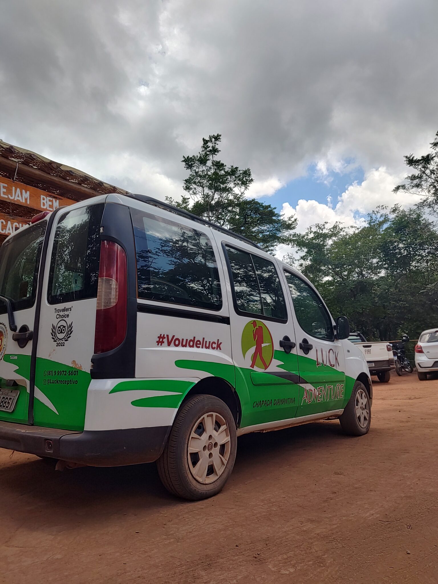 Veículo da Luck Adventure utilizado nos serviços de receptivo e mobilidade turística na Chapada Diamantina. Crédito: Divulgação/Luck Adventure.