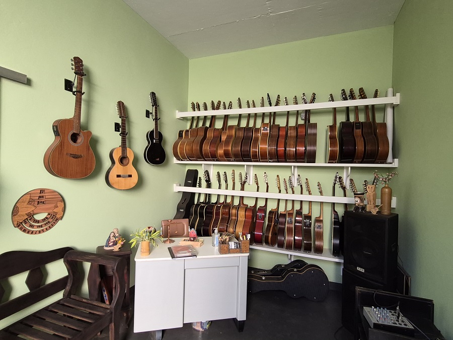 No Museu Luteria Mestre Souza, visitantes podem acompanhar todo o processo de criação de instrumentos _ Foto - Tárcia Oreste